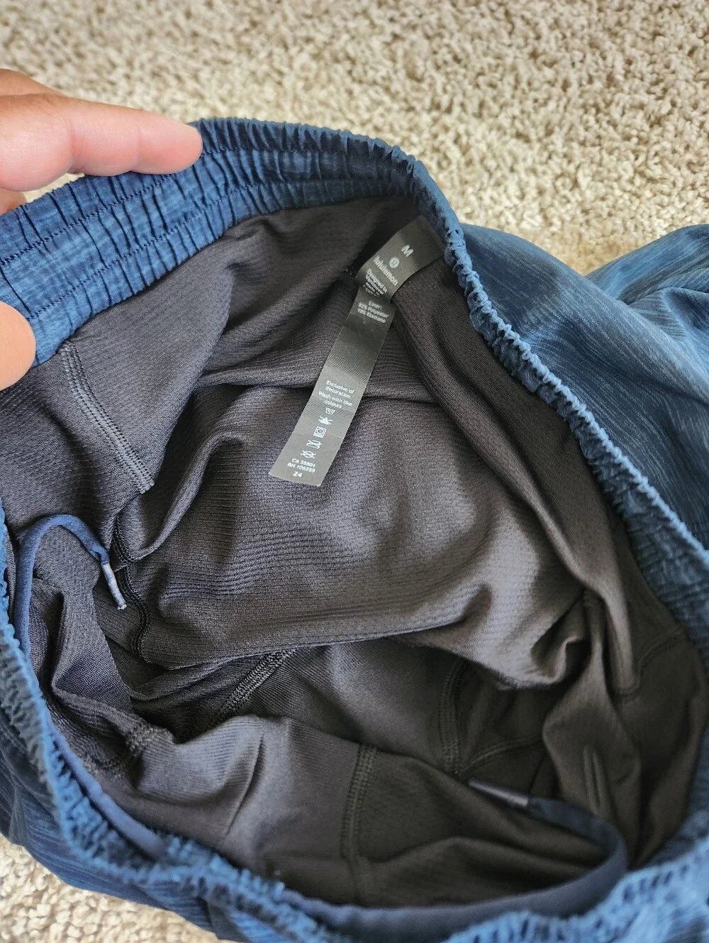 Lululemon Men’s Lined Pace Breaker Short Size Medium